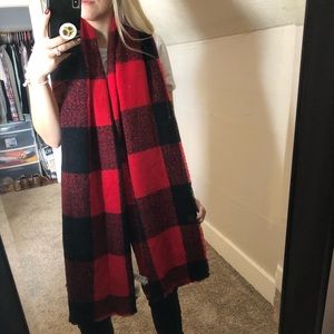 NWT Buffalo Plaid Scarf